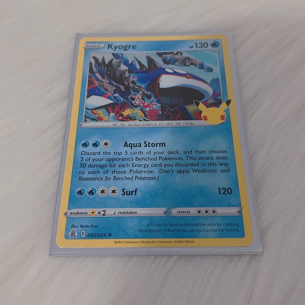 Kyogre Pokemon Card Celebrations 25th Anniversary Limited Edition Like New